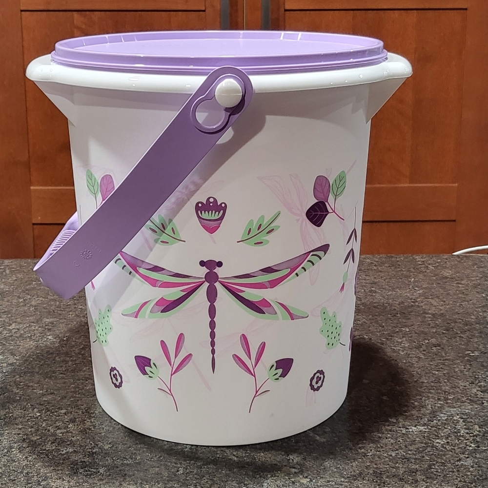 Tupperware 8.5 L Dragonfly print Canister
